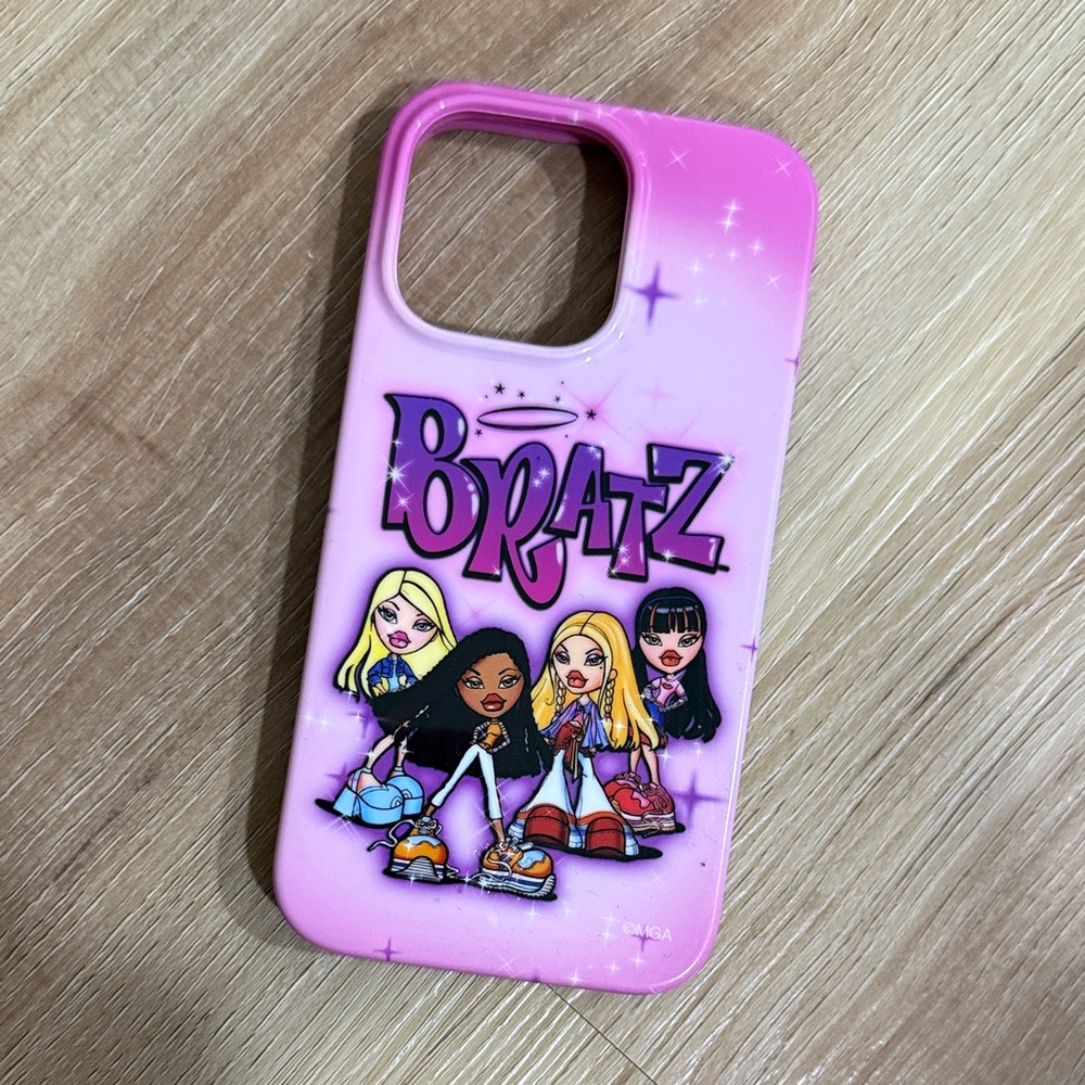Velvet Caviar Bratz Airbrush Angelz iPhone 13 Pro Case